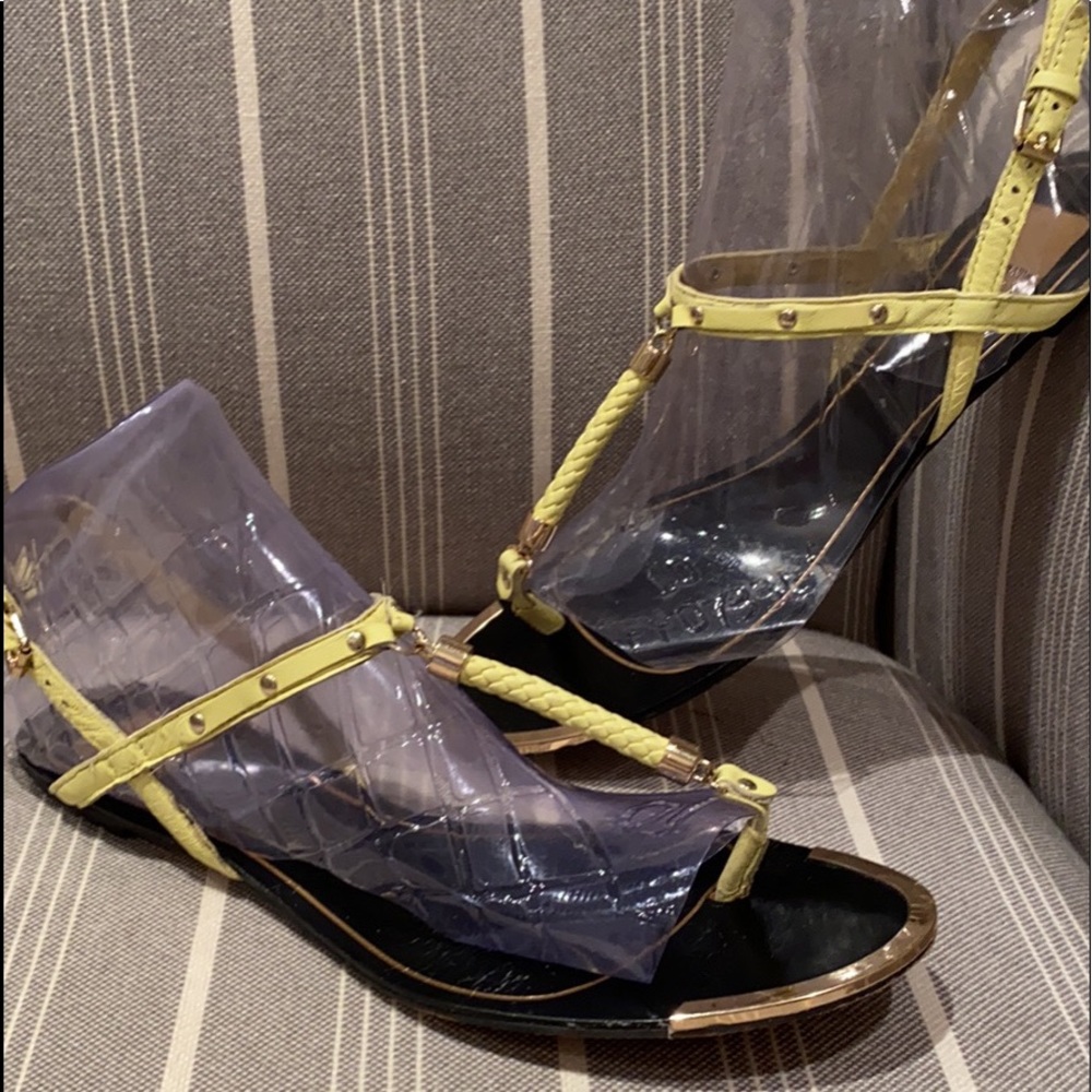 DOLCE VITA Citrus Yellow Flat Thong Sandals SZ 9.5